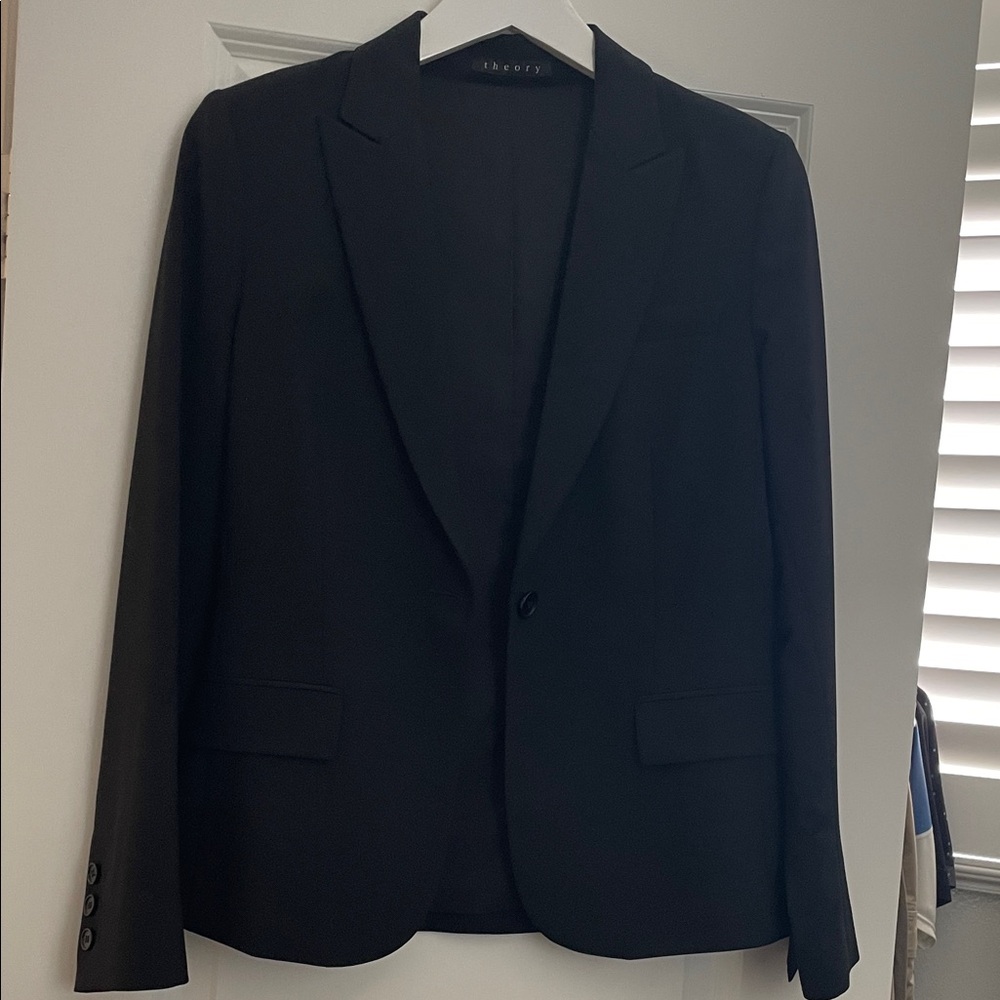 THEORY BRAND WOME’S Black Blazer